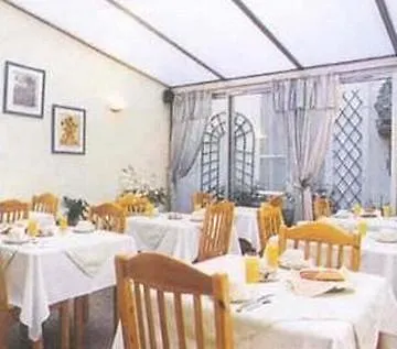 Hotel Roi Rene Paris