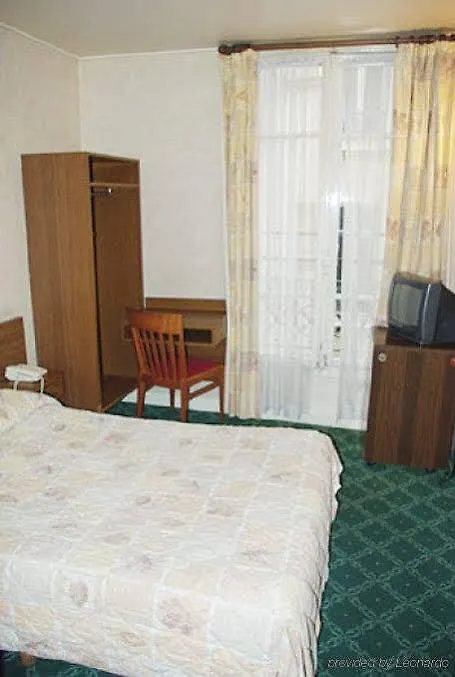 Hotel Roi Rene Paris
